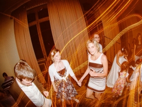 12-06-02-wedding-laurarobin-594